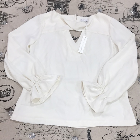 Trina Turk Akayo Keyhole Blouse - Picture 3 of 13